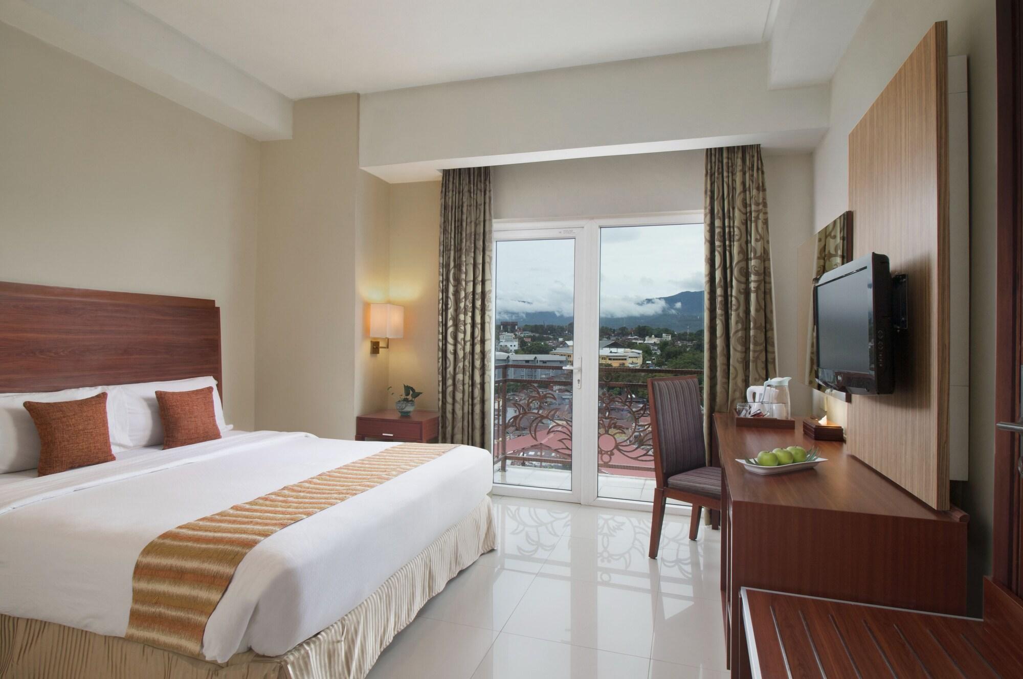 Aston Manado Hotel Exterior photo