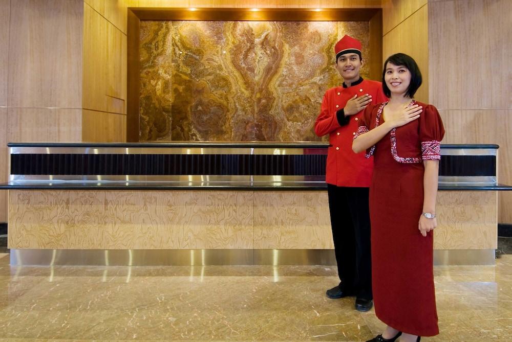Aston Manado Hotel Exterior photo