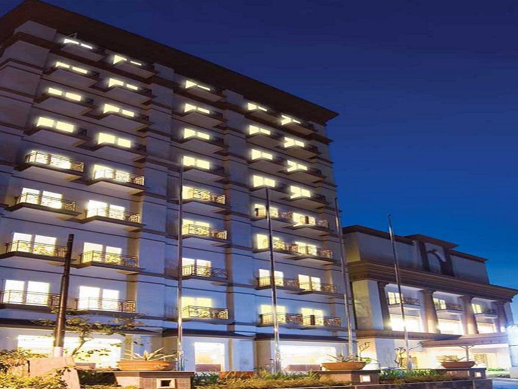 Aston Manado Hotel Exterior photo